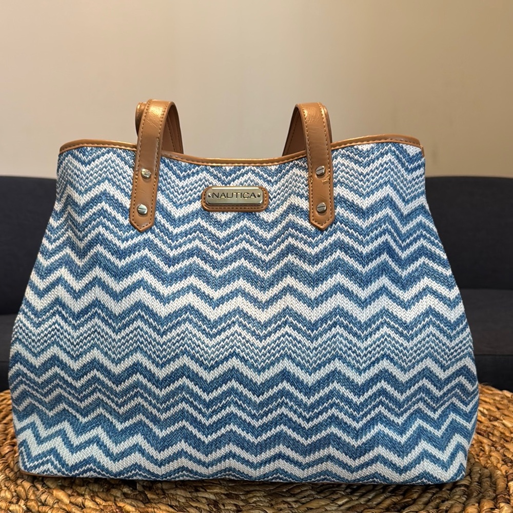Nautica Montauk Large Straw Purse Tote Blue Chevron Stripe beach travel vacation